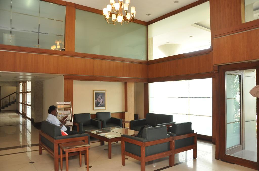 Hotel Western Gatz Theni Exterior photo